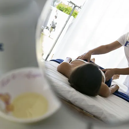 ホテル Fantini Club 3*